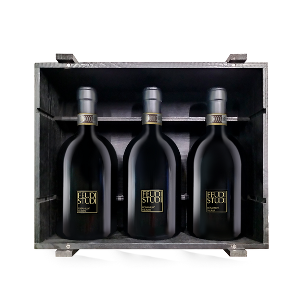 3 flessen Feudi Studi Rosamilia Taurasi verticale proeverij in houten kistje 2014-2016-2018